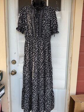 London Style Black & White Floral Tiered Maxi Dress